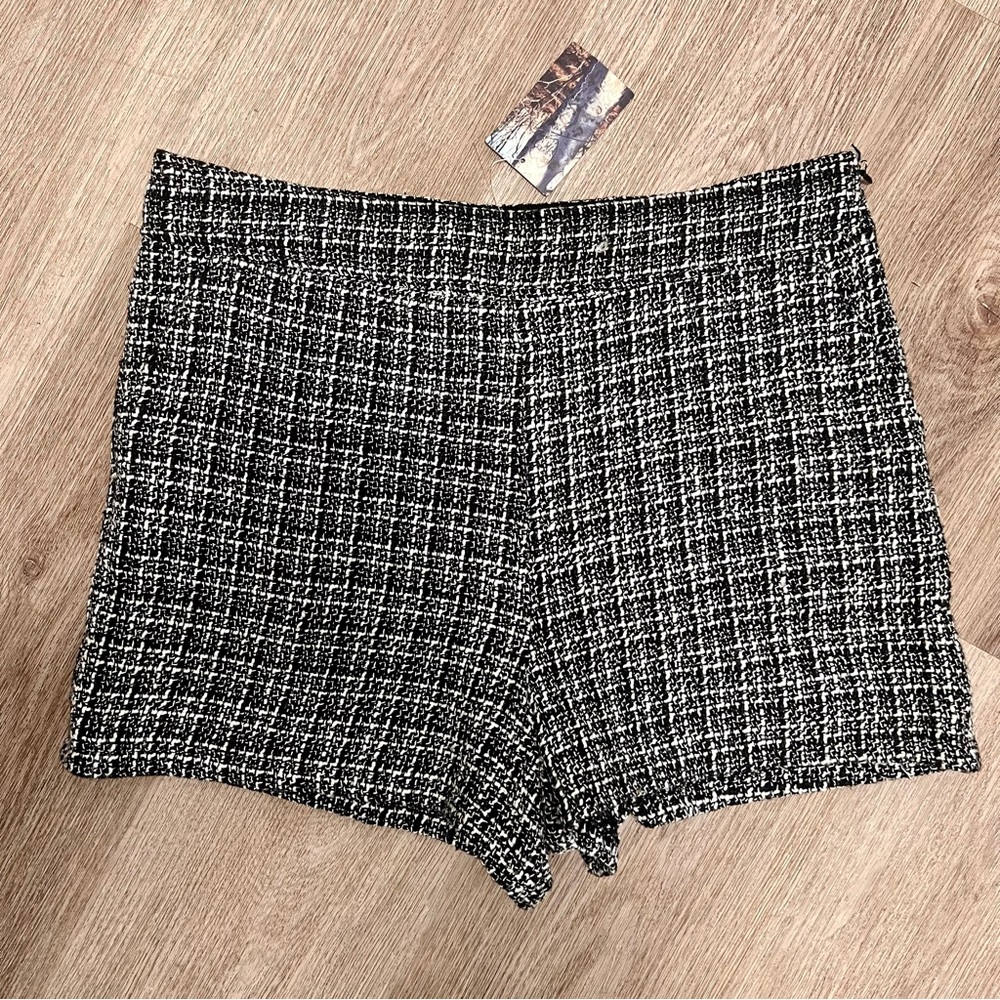 Lucca Coutture Tweed Shorts E1